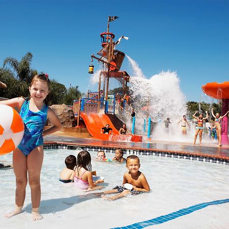 Howard Johnson By Wyndham Anaheim Hotel & Water Playground Удобства фото